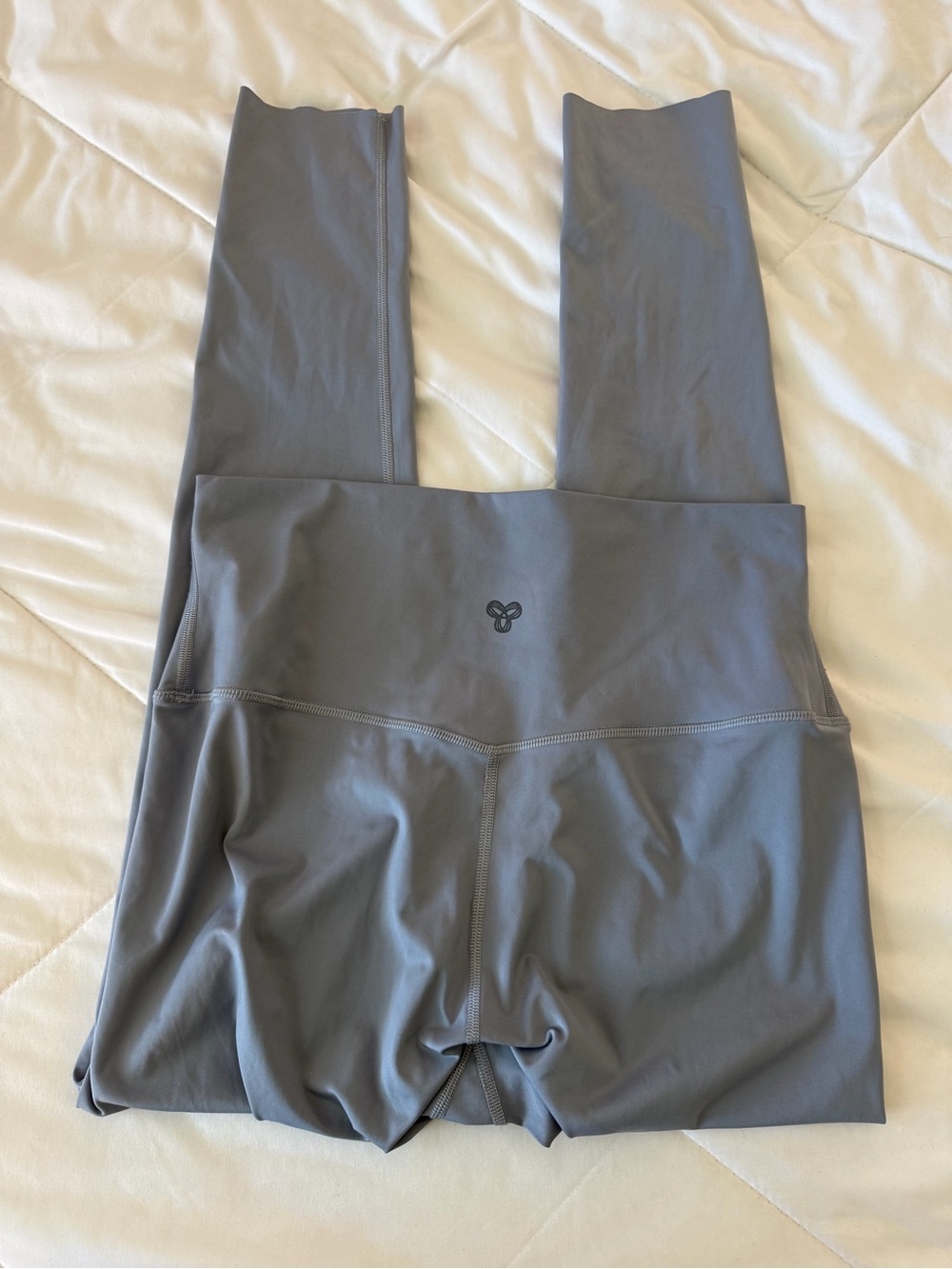Aritzia TNA Gray High-Rise Performance Leggings